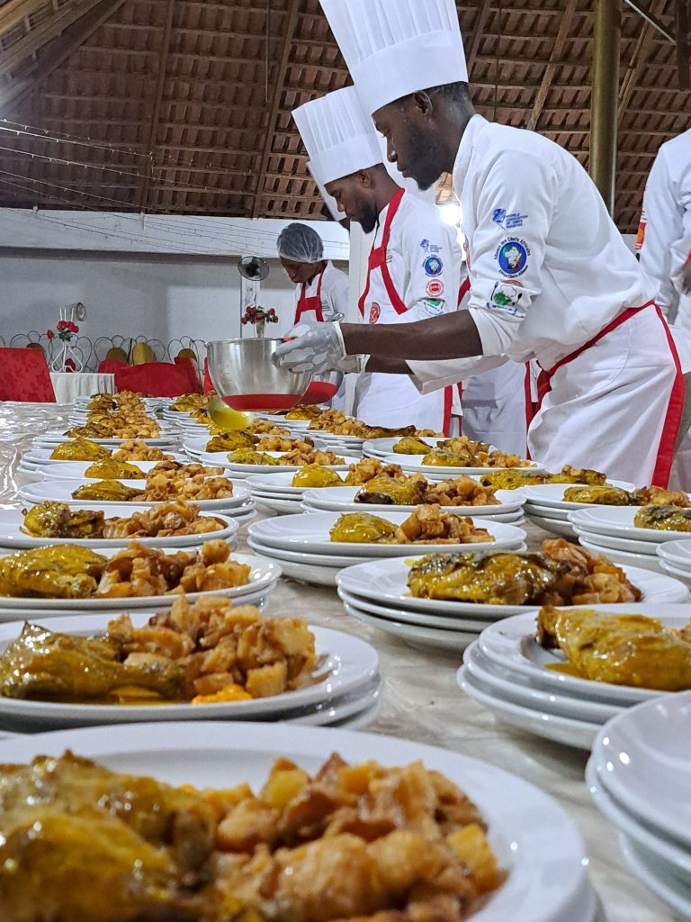 Dîner de mariage assuré par " Groupe Gastronomique Professionnel " Ggp1 768x1024